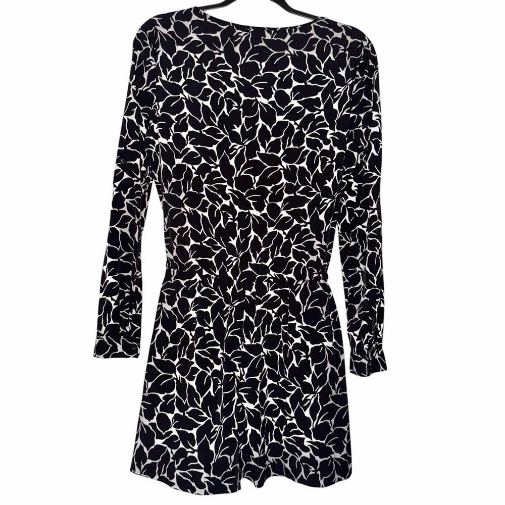 Loft Black and White Patterned Romper Never Worn Size 4 - Picture 5 of 9